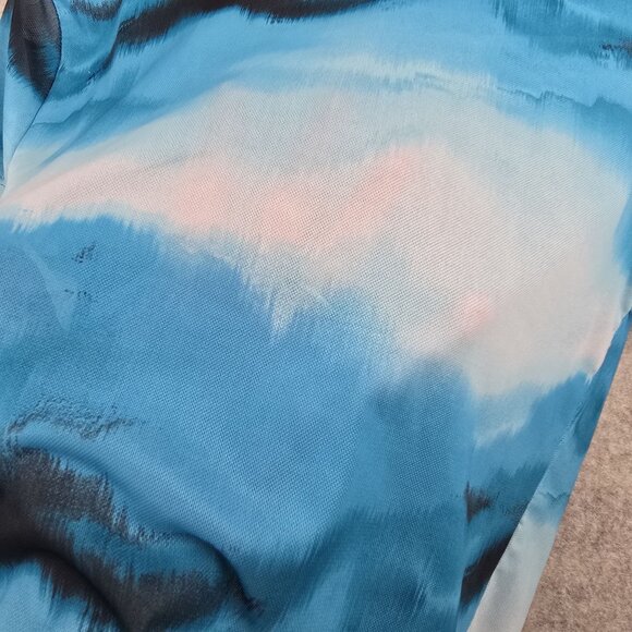 Forever 21 Womens Blue Tie-Dye Short Sleeve Cropped Mesh Tee Shirt Size Medium - Picture 3 of 6